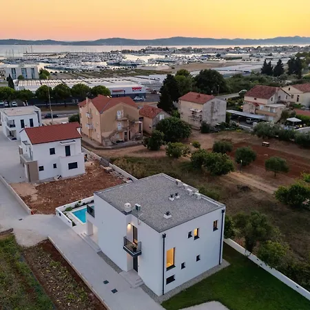 2olives House *