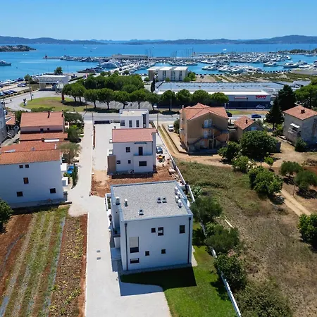 2olives House *